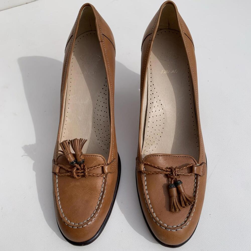 Joan & David Sz 9.5 Circa Comfort 365 Brown Leather Heel Shoes Loafers Career